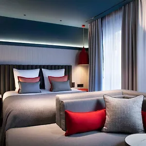 D 4*, Geneva Switzerland