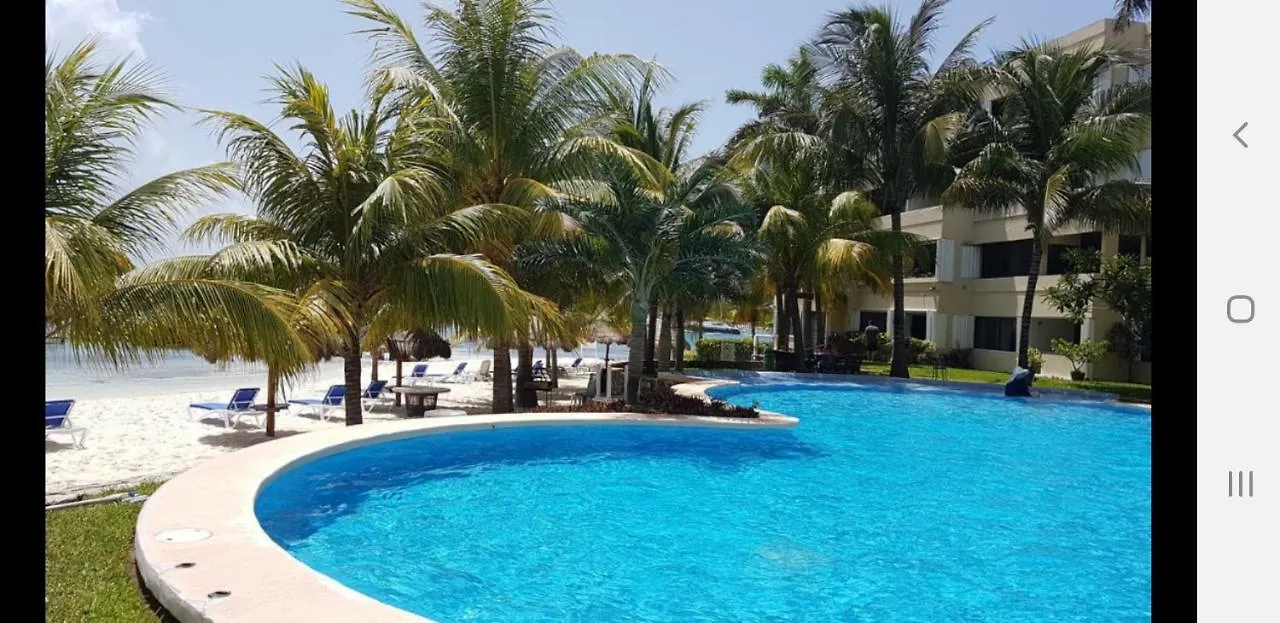 Cancun Beachfront 417 Mexico